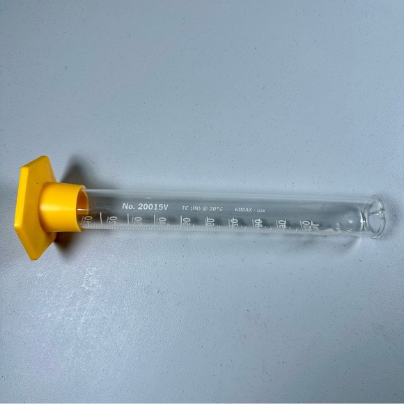 VTG ValueWare Glass 100ml Single Scale Graduated Cylinder Hex Base - Picture 3 of 4